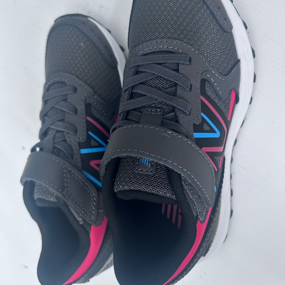 Boys New Balance Gray Sneakers with Red and Blue Accents size 12.5t